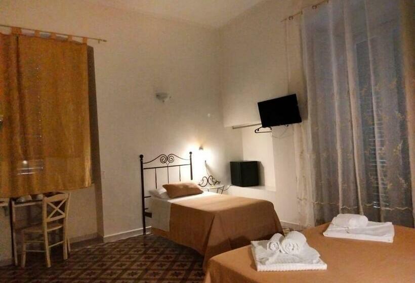 חדר סטנדרט לארבעה, Pietre E Sassi