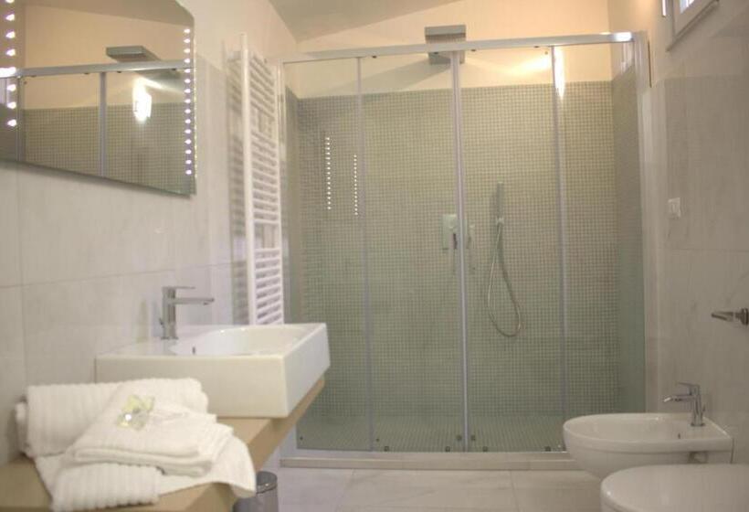 חדר סטנדרט, Pietre E Sassi