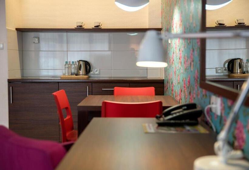 سوییت, Aparthotel Flinski Sport & Spa