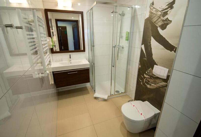 آپارتمان راحتی 1 خوابه, Aparthotel Flinski Sport & Spa