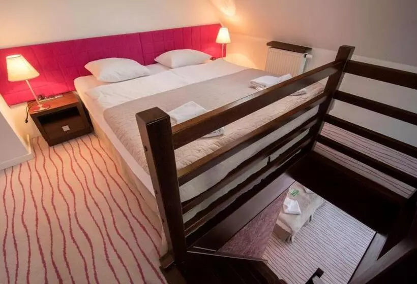 メゾネットスイート, Aparthotel Flinski Sport & Spa
