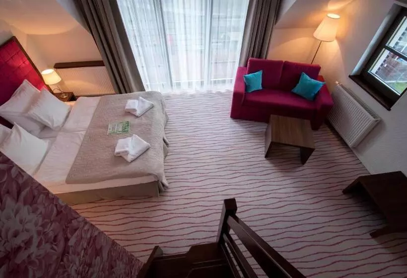 メゾネットスイート, Aparthotel Flinski Sport & Spa