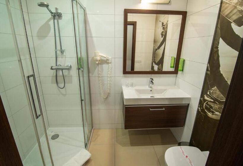 سوییت, Aparthotel Flinski Sport & Spa