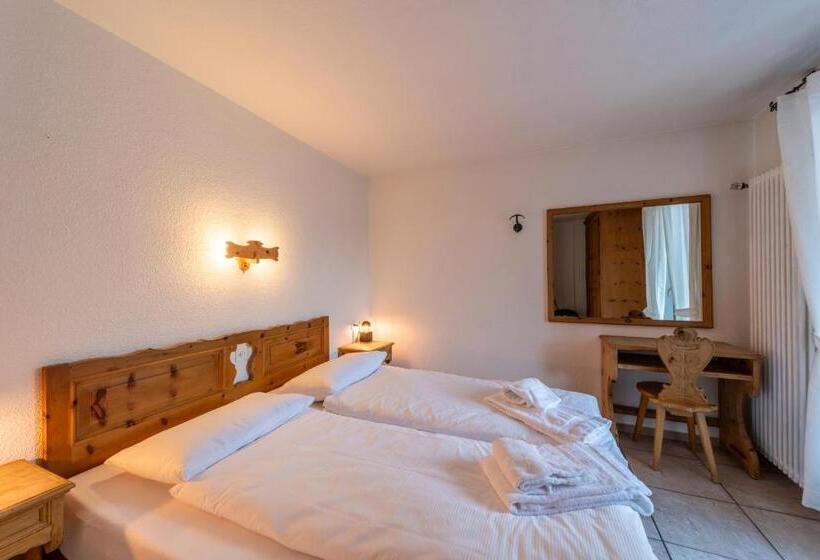 1 Bedroom Apartment Lake View, Chesa Silva   Silvaplana