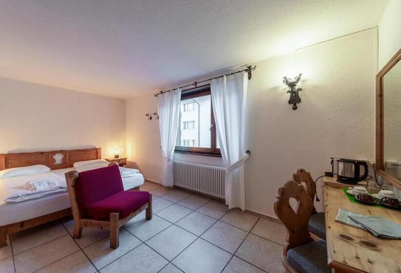 חדר סטנדרט, Chesa Silva Silvaplana