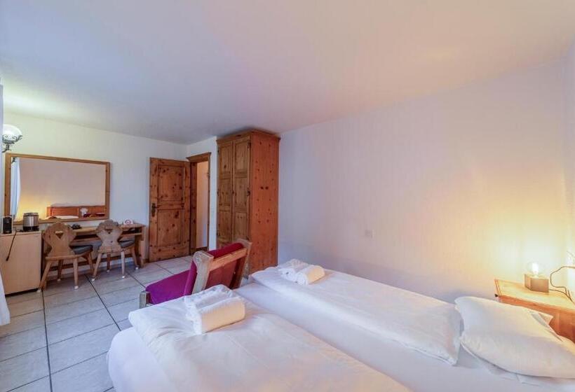 חדר סטנדרט, Chesa Silva Silvaplana