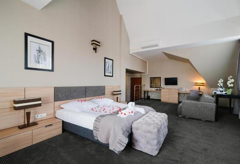 سوییت جونیور, Focus Hotel Premium Elbląg