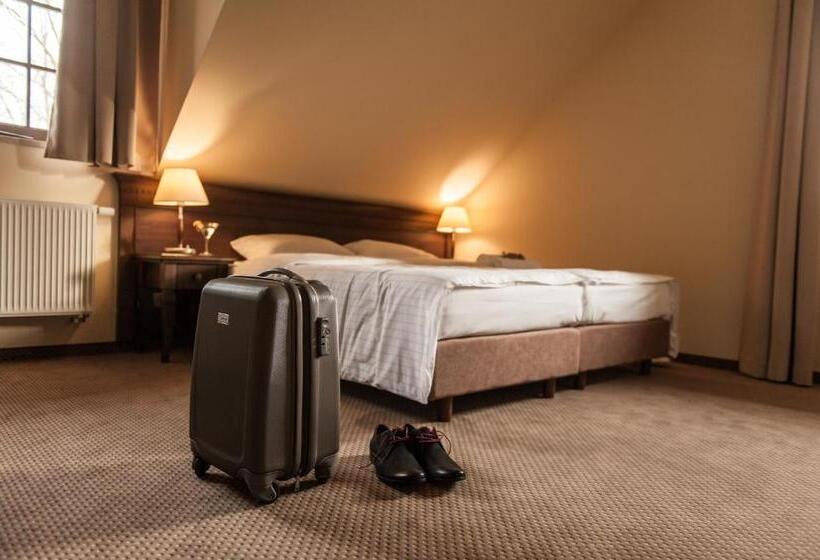 1ベッドルームアパートメント, Forrest Hotel & Restaurant