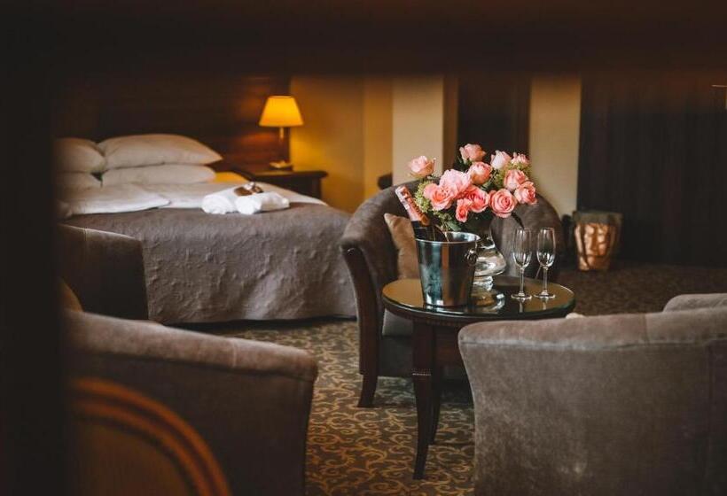 اتاق استاندارد, Forrest Hotel & Restaurant