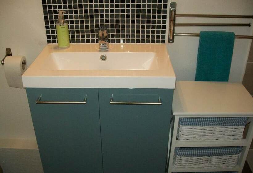 Номер Стандарт, Au Charme Du Levat