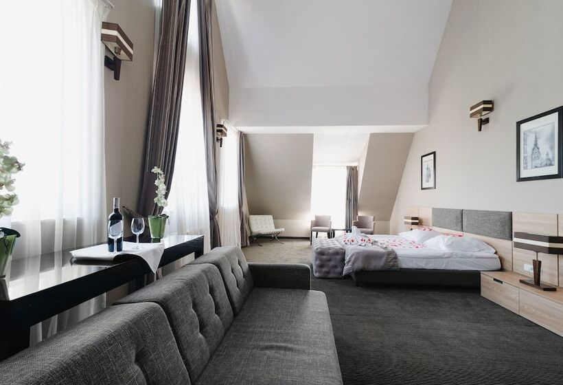 سوییت جونیور, Focus Hotel Premium Elbląg