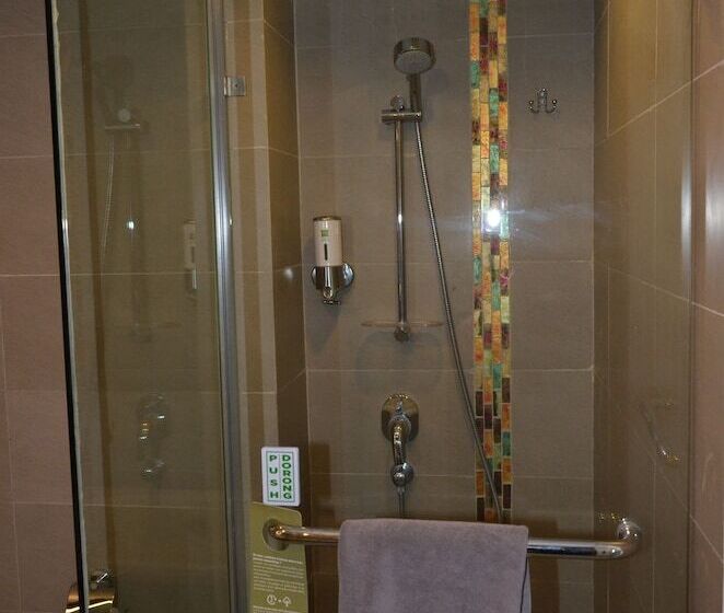 高级大房间, Ibis Styles Jakarta Airport