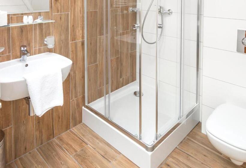 اتاق استاندارد سه نفره, Pensjonat Jastrzębia Turnia