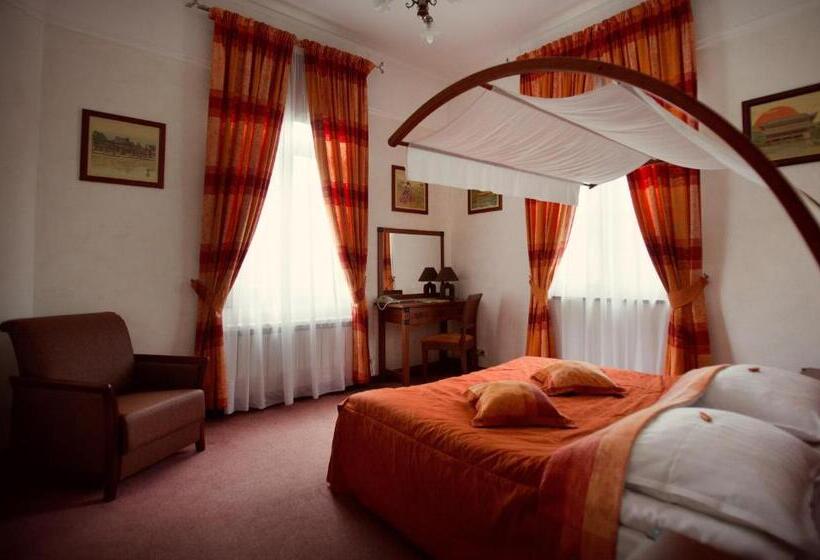 דירת חדר סופריור, Kompleks Dąbrówka