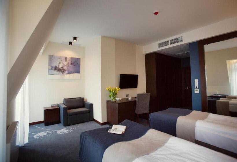 חדר סטנדרט יחיד, Kompleks Dąbrówka