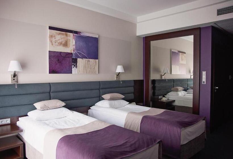 חדר סטנדרט יחיד, Kompleks Dąbrówka