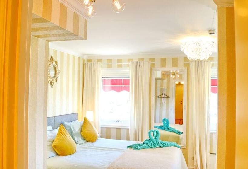 스탠다드 트리플 룸, Vänerport Lakefront Hotell