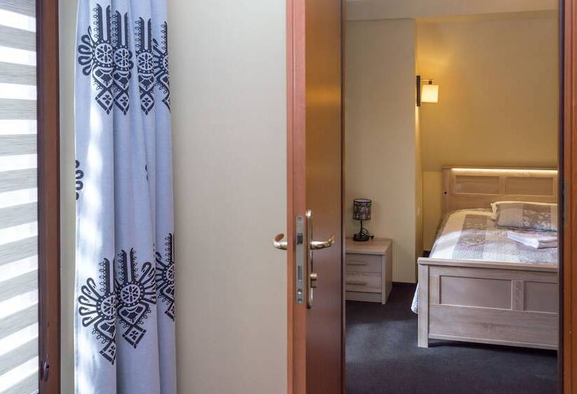 اتاق لوکس چهار تخته, Pensjonat Jastrzębia Turnia