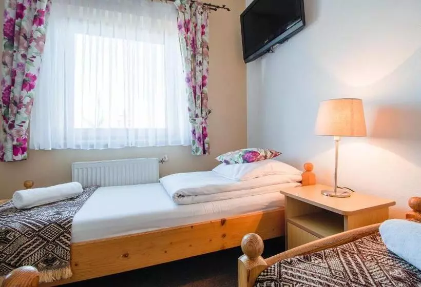 اتاق پنج‌تخته استاندارد, Pokoje Gościnne Góraleczka
