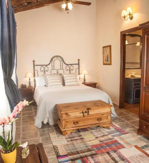 غرفة سوبيريور, Eco Hotel Con Encanto Masía La Mota B&b