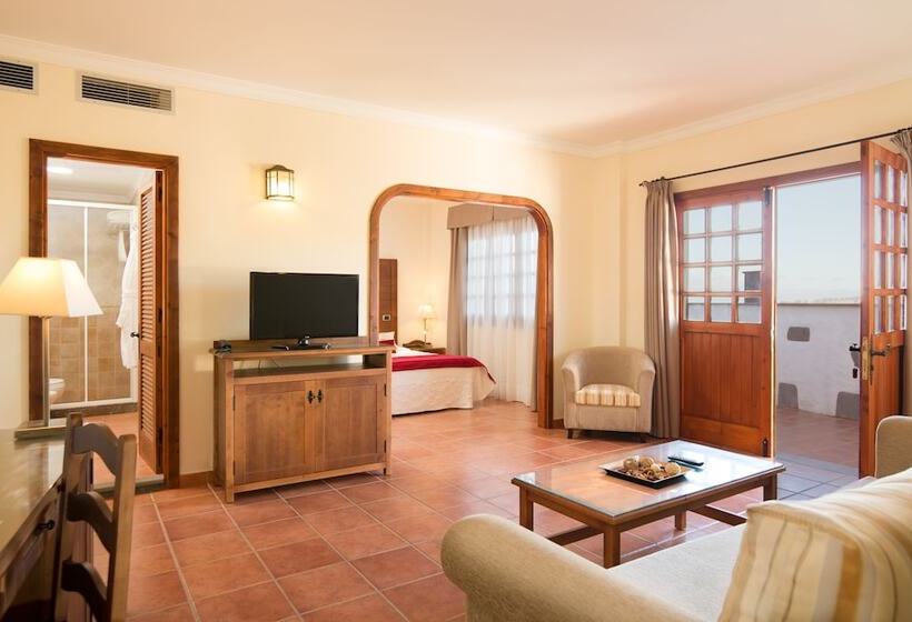 جناح جونيور, Melva Suite