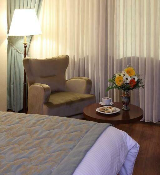 اتاق استاندارد, Senbayrak City