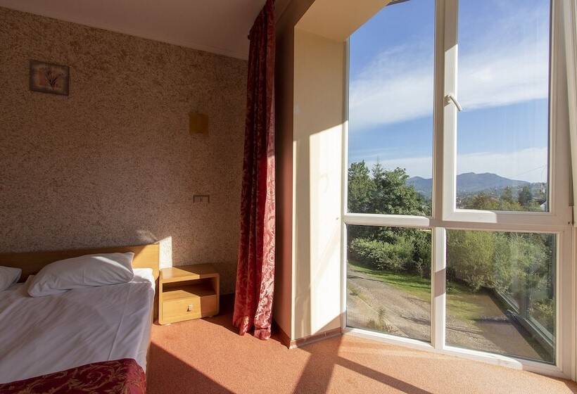 سوییت جونیور, Terem