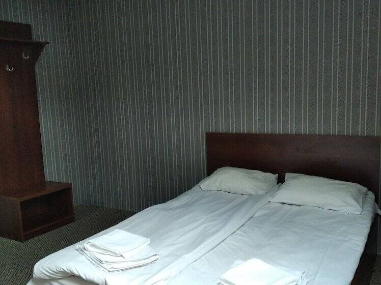 اتاق اکونومی با تخت دوبل, Terem