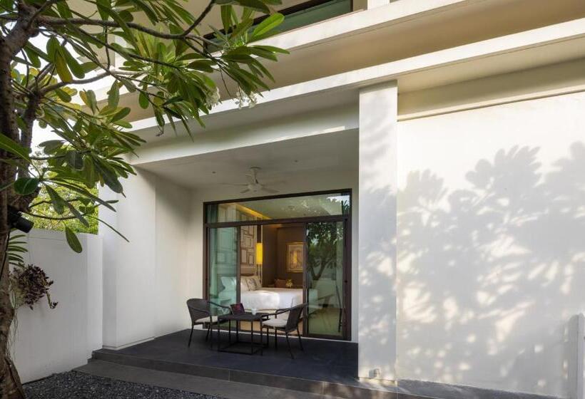 Номер Superior Вид на Сад, U Sathorn Bangkok