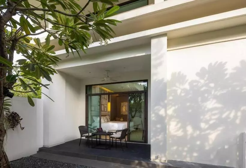Superior-huone Puutarhanäkymä, U Sathorn Bangkok