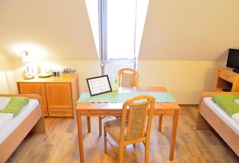 标准间带江景, Wenderedu Business Center