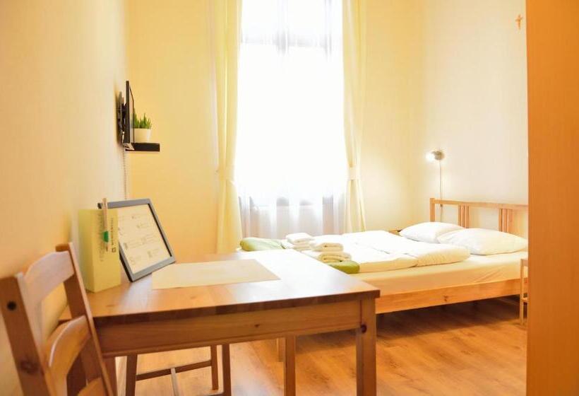 标准间, Wenderedu Business Center