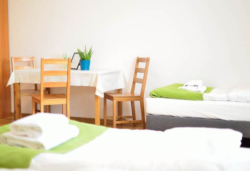 家庭间, Wenderedu Business Center