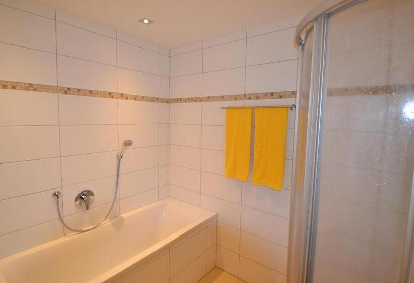 דירת שני חדרים עם מרפת, Jugendhotel Angerhof