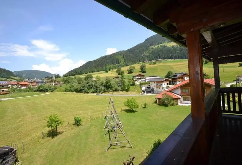 スタンダード４人部屋, Jugendhotel Angerhof