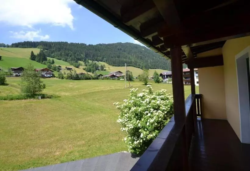 スタンダード４人部屋, Jugendhotel Angerhof
