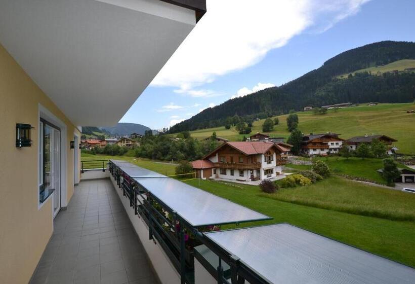 חדר משפחתי נוף להרים, Jugendhotel Angerhof