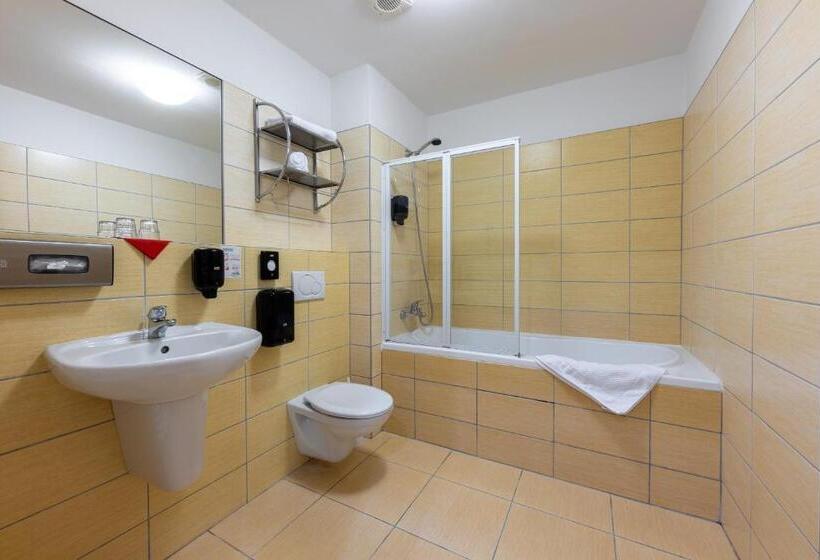 Номер Стандарт с Балконом, Kurhotel Brussel