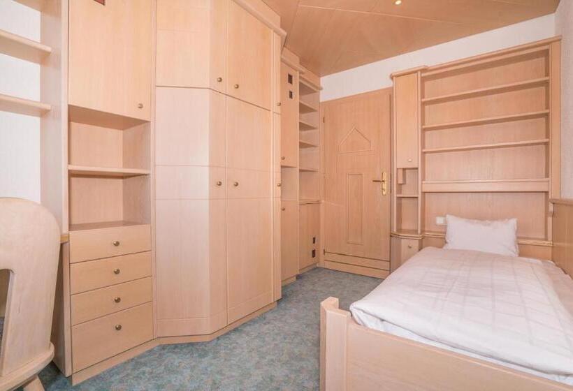 דירת שלושה חדרים, Mineralienhotel Natznerhof