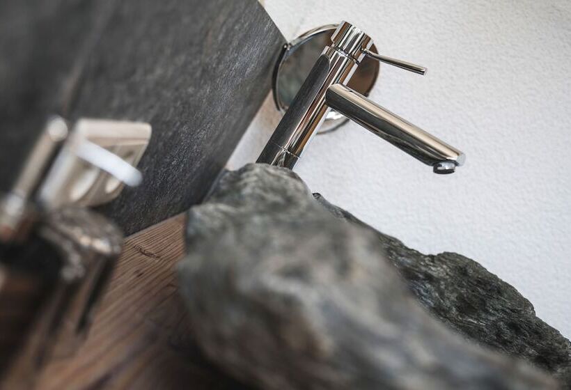 חדר סטנדרט, Mineralienhotel Natznerhof