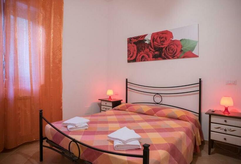חדר סטנדרט לשלושה, Red Rose B&b