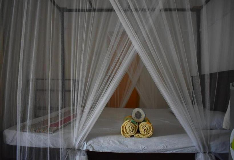 غرفة قياسية مطلّة علي الحديقة, Aroma Guest House