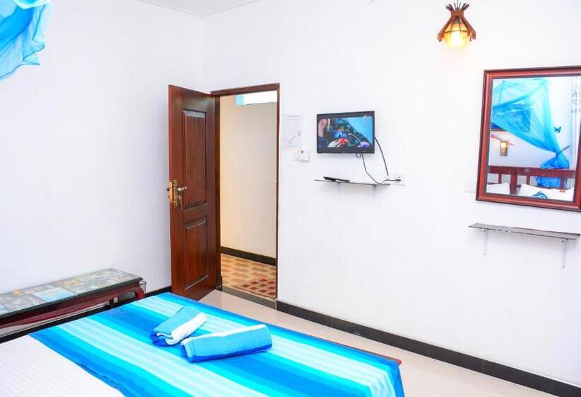 اتاق اکونومی, Joseph Family Villa