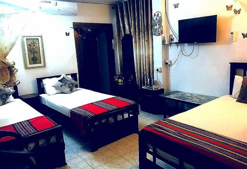 غرفة عائلية, Joseph Family Villa