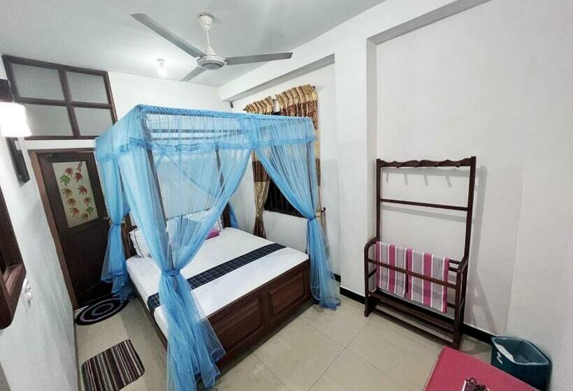 غرفة إقتصادية, Village Star Restmirissa