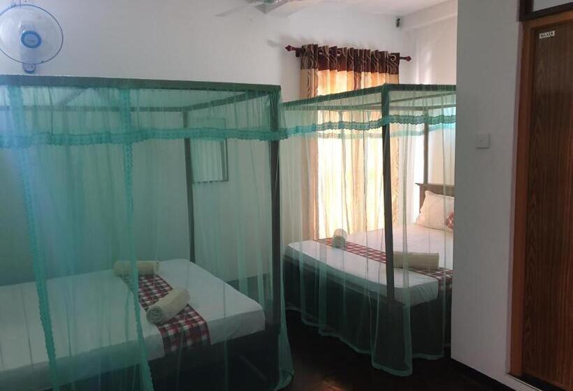 غرفة عائلية, Village Star Restmirissa