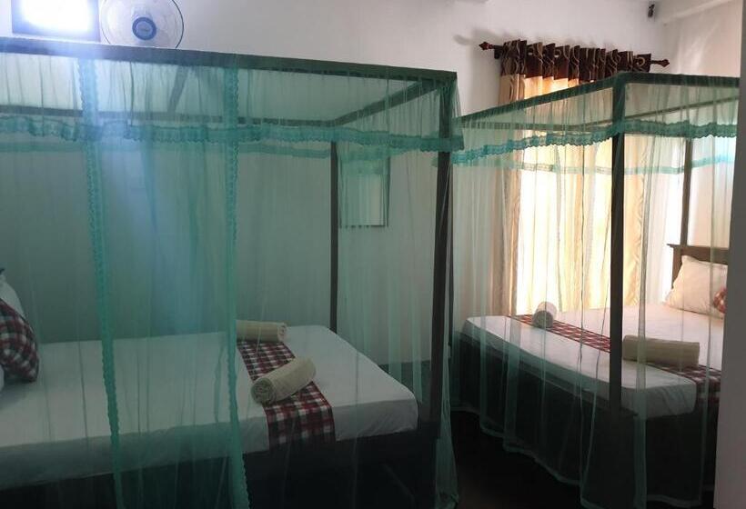 غرفة عائلية, Village Star Restmirissa