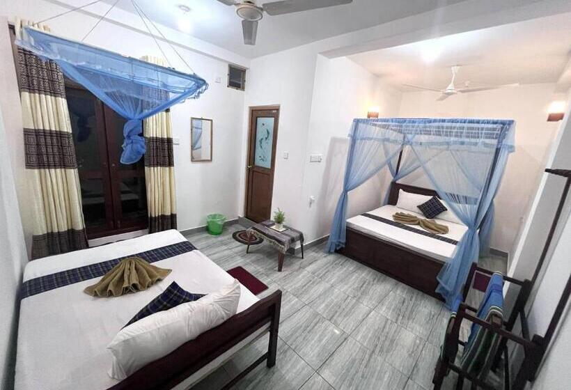 غرفة سوبيريور ثلاثية مطلّة علي البحر, Village Star Restmirissa