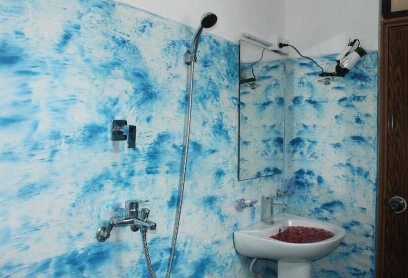 غرفة سوبيريور ثلاثية مطلّة علي البحر, Village Star Restmirissa