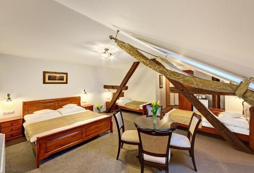 四人标准间, Penzion Rozmarýna